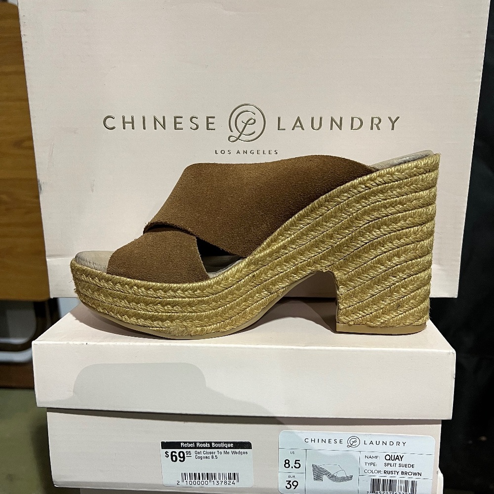 Chinese Laundry Platform Sandals
